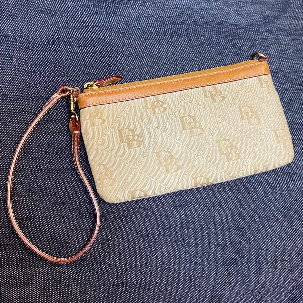 Dooney & Bourke Signature Logo Textile Wristlet
